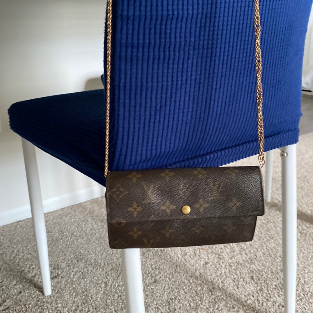 Louis Vuitton Sarah Wallet on Chain